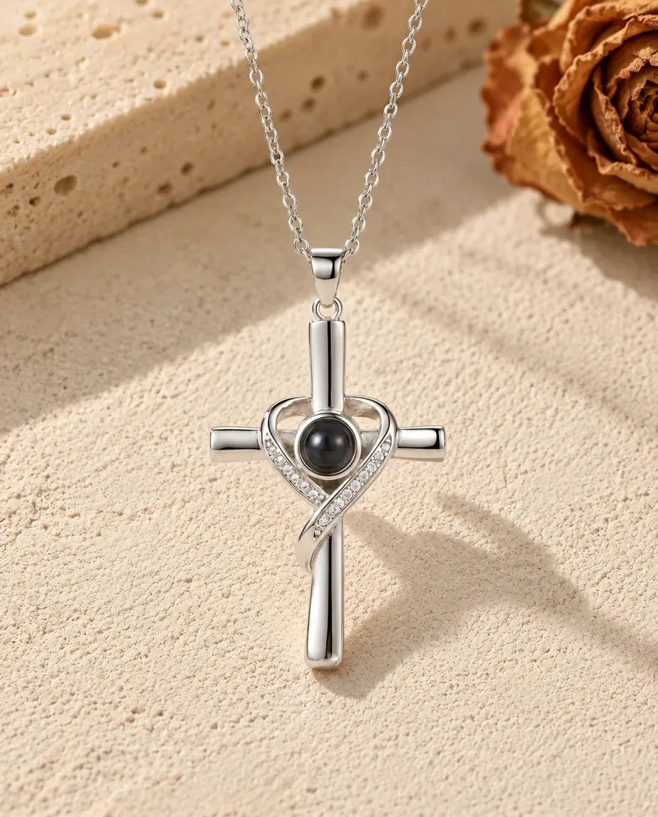 Photo Projection Necklace - front view in silver